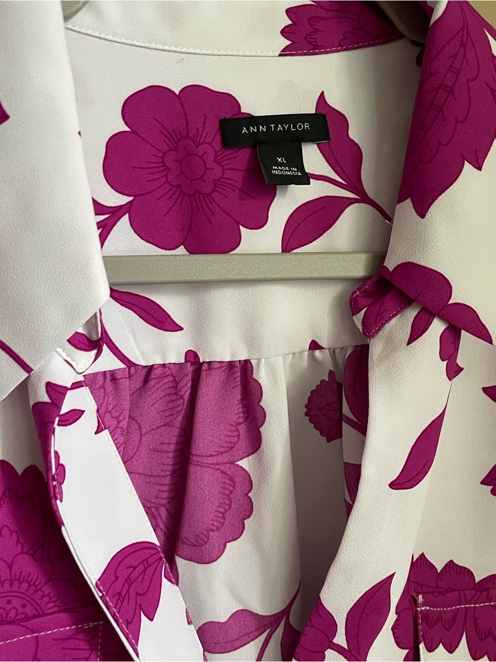 NWOT Ann Taylor floral popover shirt w/ bold floral print sz XL - Picture 2 of 13